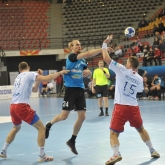 Sime Ivic scores 10/10 as Meshkov celebrate in Skopje